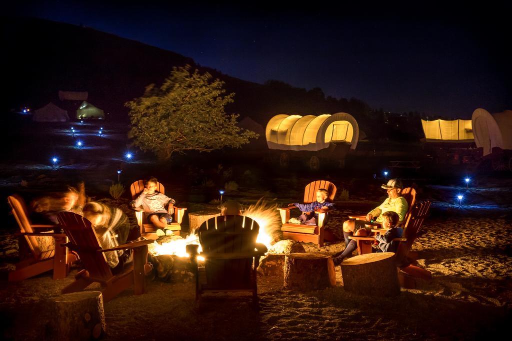 Conestoga Ranch Glamping Resort Garden City Rum bild
