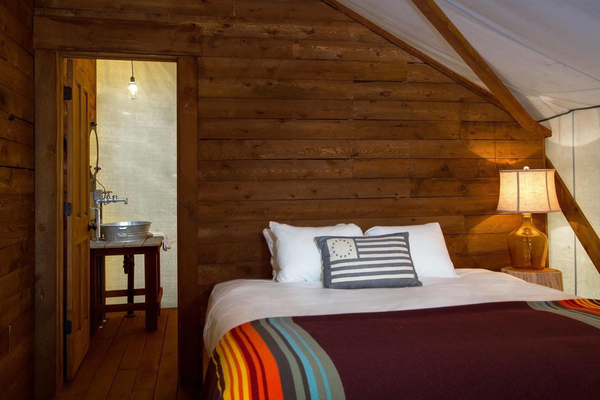 Conestoga Ranch Glamping Resort Garden City Exteriör bild