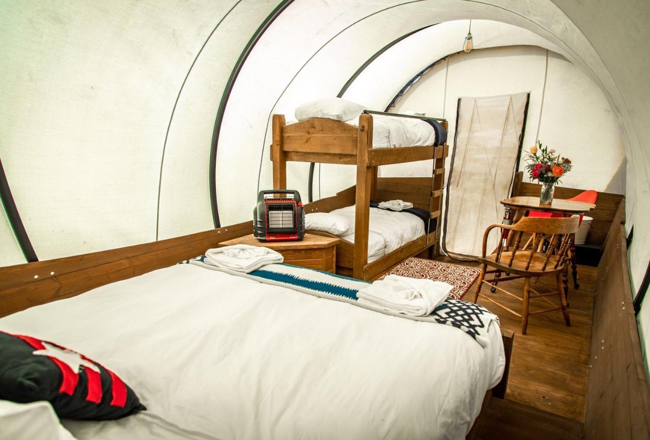Conestoga Ranch Glamping Resort Garden City Exteriör bild